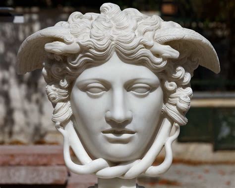 medusa rondanini versace